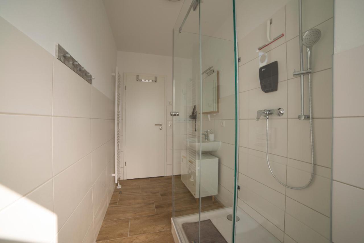 Schoene Grosse Ferienwohnung 79M2 Und 2 Baeder, Zentrumnah, 2Og Erfurt Zewnętrze zdjęcie