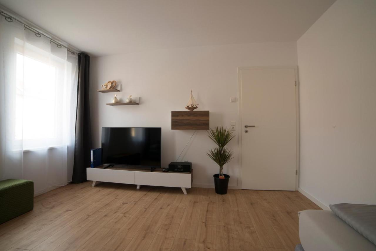 Schoene Grosse Ferienwohnung 79M2 Und 2 Baeder, Zentrumnah, 2Og Erfurt Zewnętrze zdjęcie