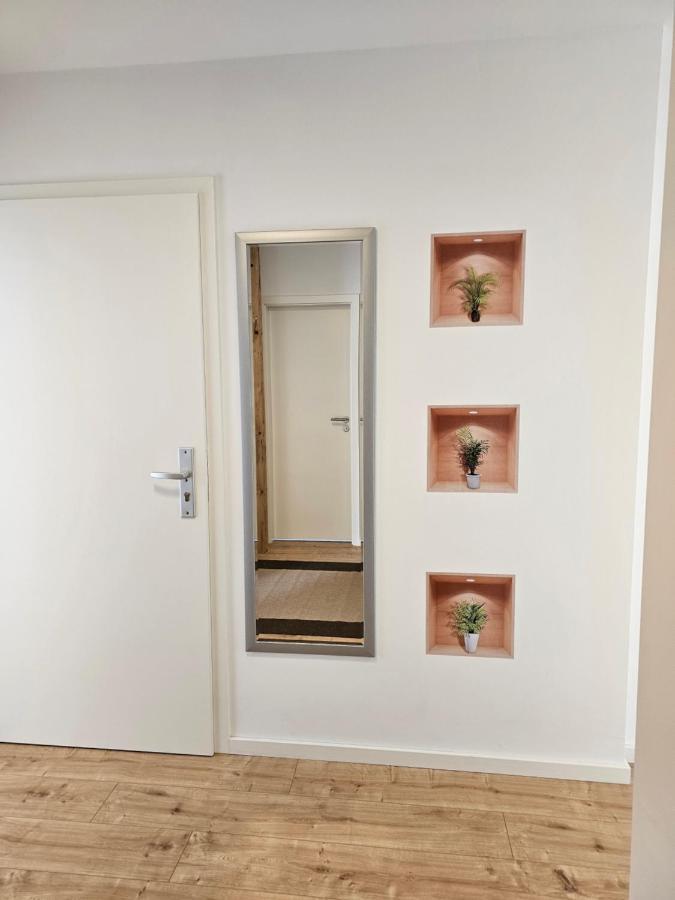 Schoene Grosse Ferienwohnung 79M2 Und 2 Baeder, Zentrumnah, 2Og Erfurt Zewnętrze zdjęcie