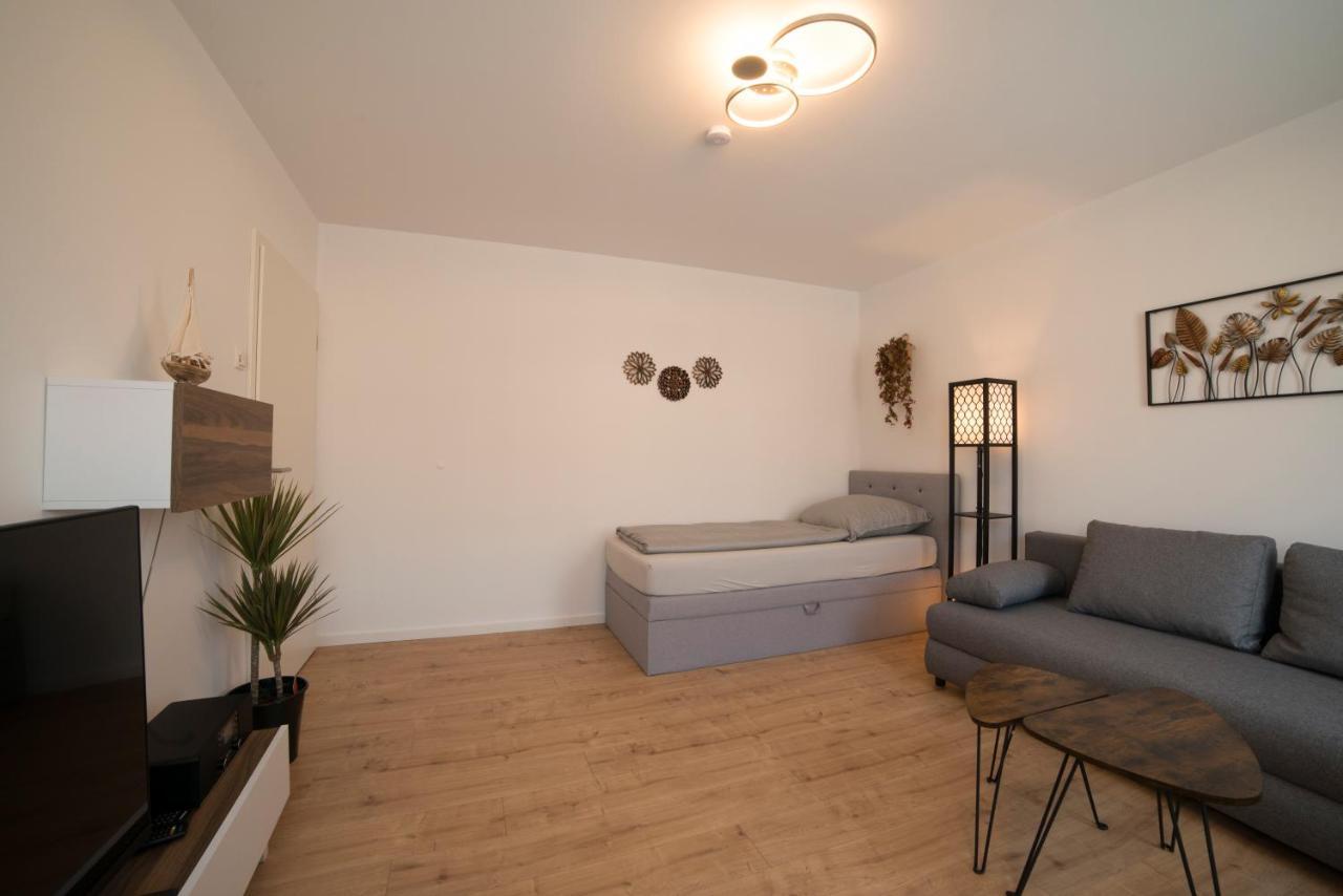 Schoene Grosse Ferienwohnung 79M2 Und 2 Baeder, Zentrumnah, 2Og Erfurt Zewnętrze zdjęcie