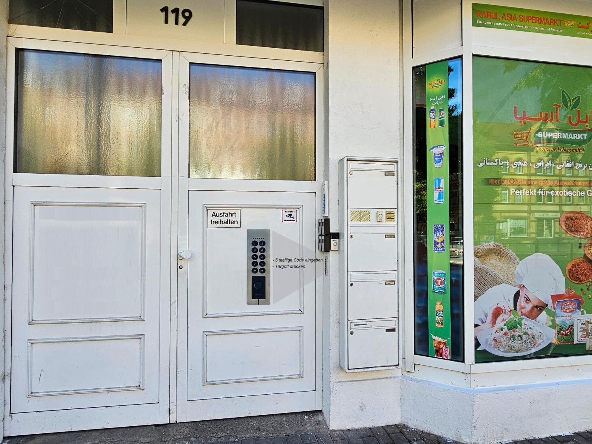 Schoene Grosse Ferienwohnung 79M2 Und 2 Baeder, Zentrumnah, 2Og Erfurt Zewnętrze zdjęcie